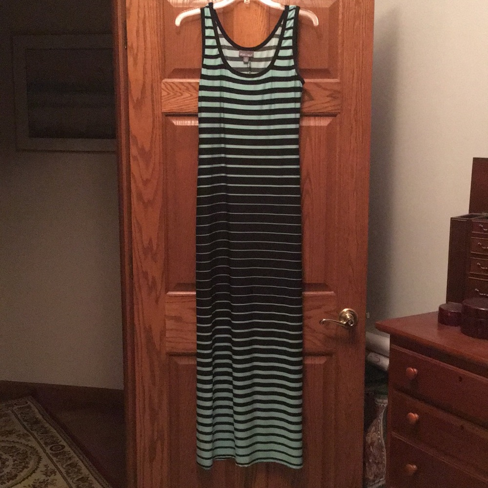 Women’s maxi dress